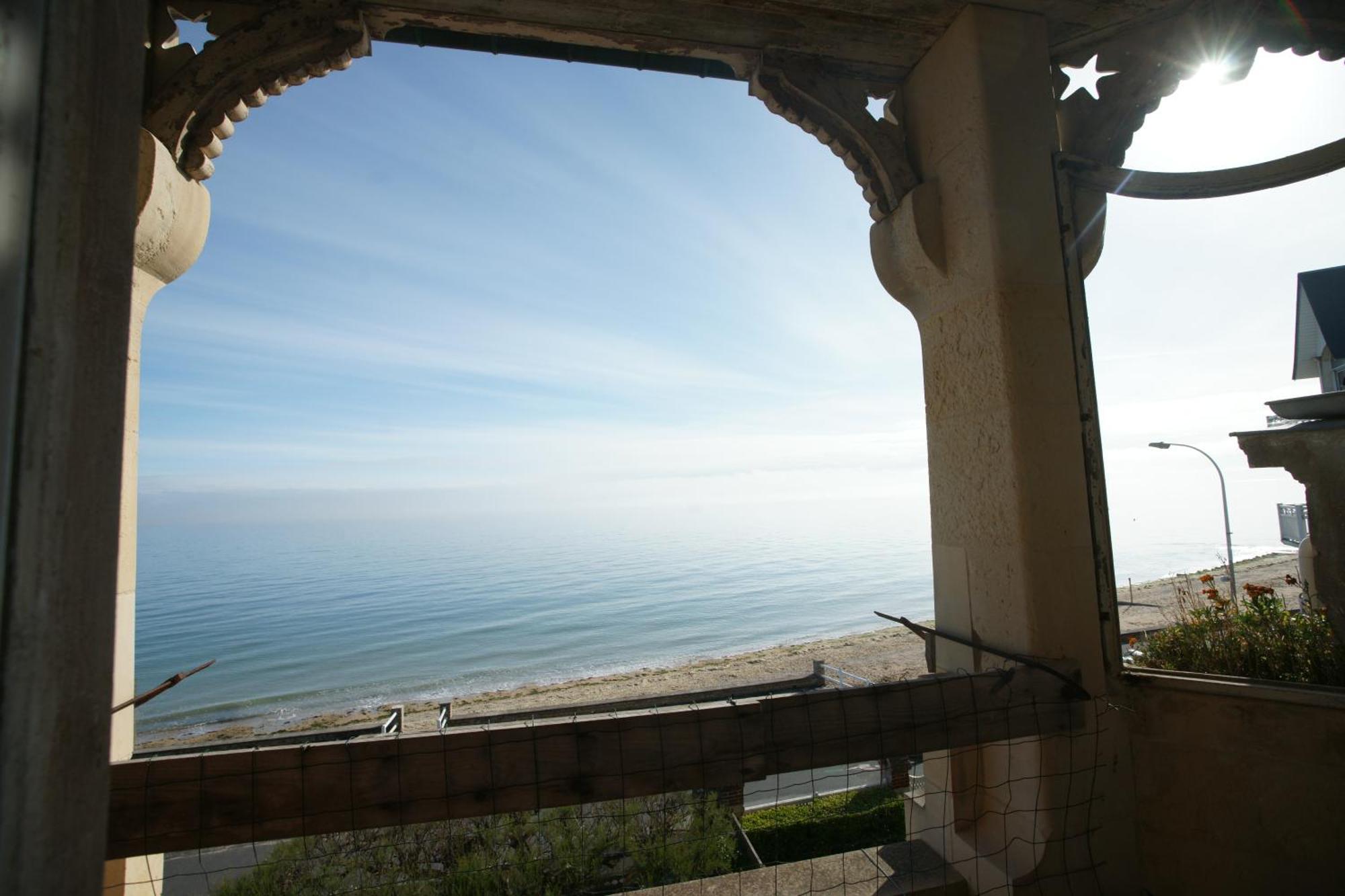 La Villa Louis, La Chambre Rose, Maison D'Hotes Vue Mer, Lion-sur-Mer Eksteriør billede